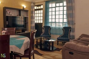 TV - To leave this 1 bedroom fully furnished on the Westlands (westlands)