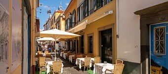 In pedestrianised Funchal Old Town | Taberna Apt 4
