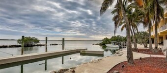 A Pirates Great Escape ~ 3bed/2baths Ocean View B