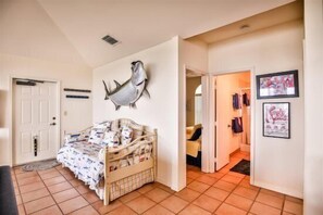 3 habitaciones, tabla de planchar con plancha y wifi gratis 