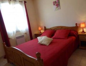 3 chambres, fer et planche Ă repasser, Wi-Fi, draps fournis