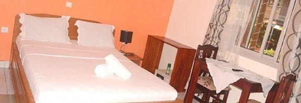 1 dormitorio, caja fuerte, wifi gratis y ropa de cama
