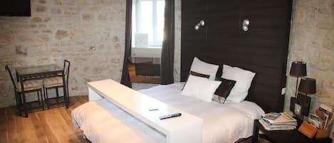 1 Schlafzimmer, BĂŒgeleisen/BĂŒgelbrett, Reisekinderbett, kostenloses WLAN