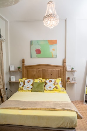 4 bedrooms, iron/ironing board, WiFi, bed sheets - Mailz Haven Door 5 Modern 4BR apartment near SM (Davao)