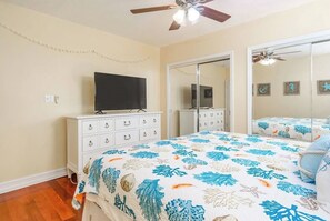 4 bedrooms, iron/ironing board, free WiFi, bed sheets