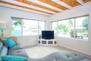 Flat-screen TV - Yellowtail for Dinner  Ground-Level Waterfront 3BR Home with Pool & Dock on the Gulfside (Marathon)