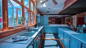 Fridge, oven, stovetop, coffee/tea maker - Cape Rosier, Maine 6 bedroom estate on Penobscot Bay. West views over Camden the hills (Brooksville)