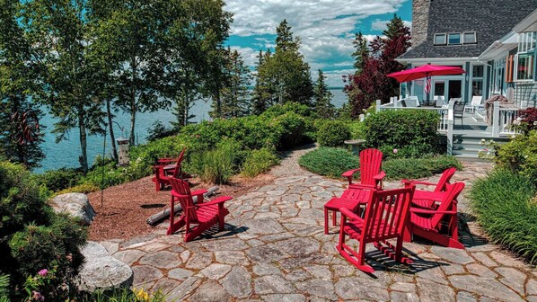 Unclassified image, 1 of 50, button