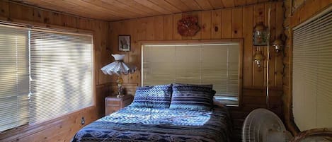 4 bedrooms, WiFi, bed sheets