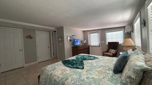 3 habitaciones, tabla de planchar con plancha y wifi gratis 