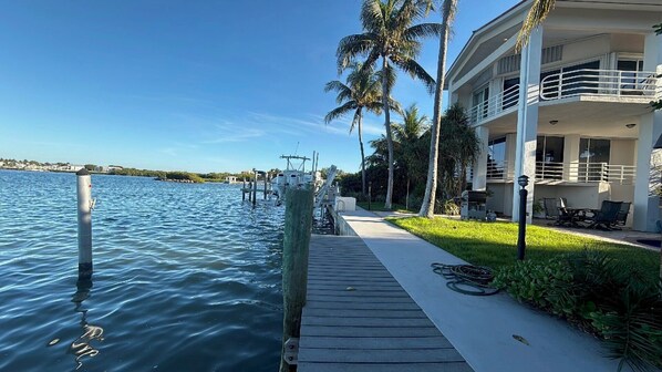 Unclassified image, 1 of 49, button