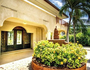 Unclassified image, 4 of 50, button