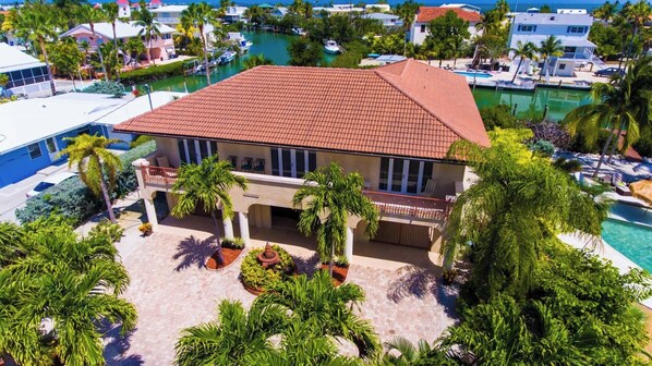 Unclassified image, 1 of 50, button