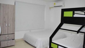 Két bảo mật tại phòng, trang trí khác biệt, bộ trải giường 