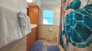 Unclassified image, 2 of 25, button