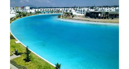 Modern executive level suite in Metepec