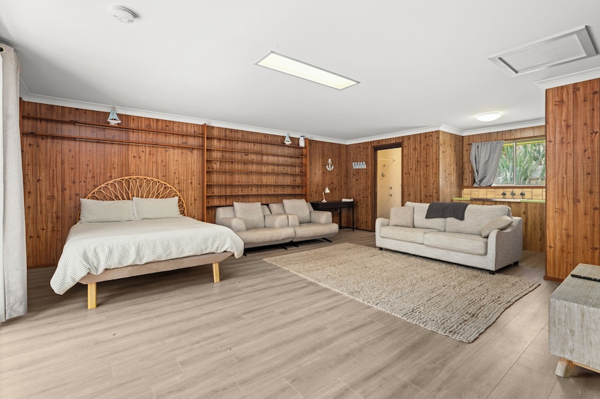 5 Bedroom Beach House With Inground Pool - Vincentia
