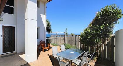 2/16 Selmar Place, Innes Park