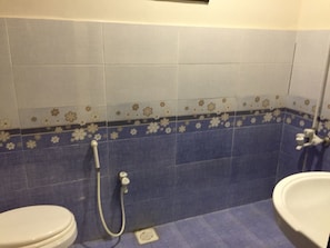 Bathroom - Safari villas  danseur  park Bahria town (Rawalpindi)