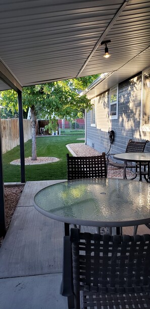 Outdoor dining