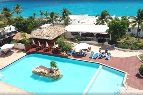 1 King Bed with Sofa bed, Lagoon View