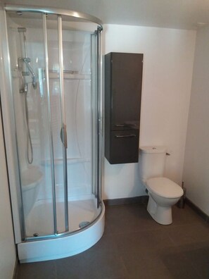 Douche, papier de toilette