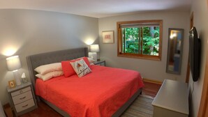 4 habitaciones, tabla de planchar con plancha y cuna de viaje 