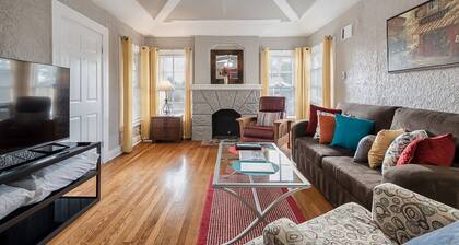 Spacious (2/1, 1100 sqf) - 5 -15 minutes to Airport, Downtown, SeaWorld, etc.