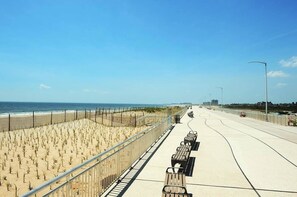 On the beach, sun loungers, beach towels - 30 Days or more Beautiful Oceanfront 3BD Duplex Near JFK, Subway & Ferry to NYC (Arverne)