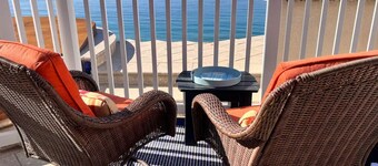 Ocean-Front Beach Bungalow with Two Bedrooms and a shared Ocean-Front deck