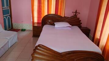 Business Double Room | Free WiFi