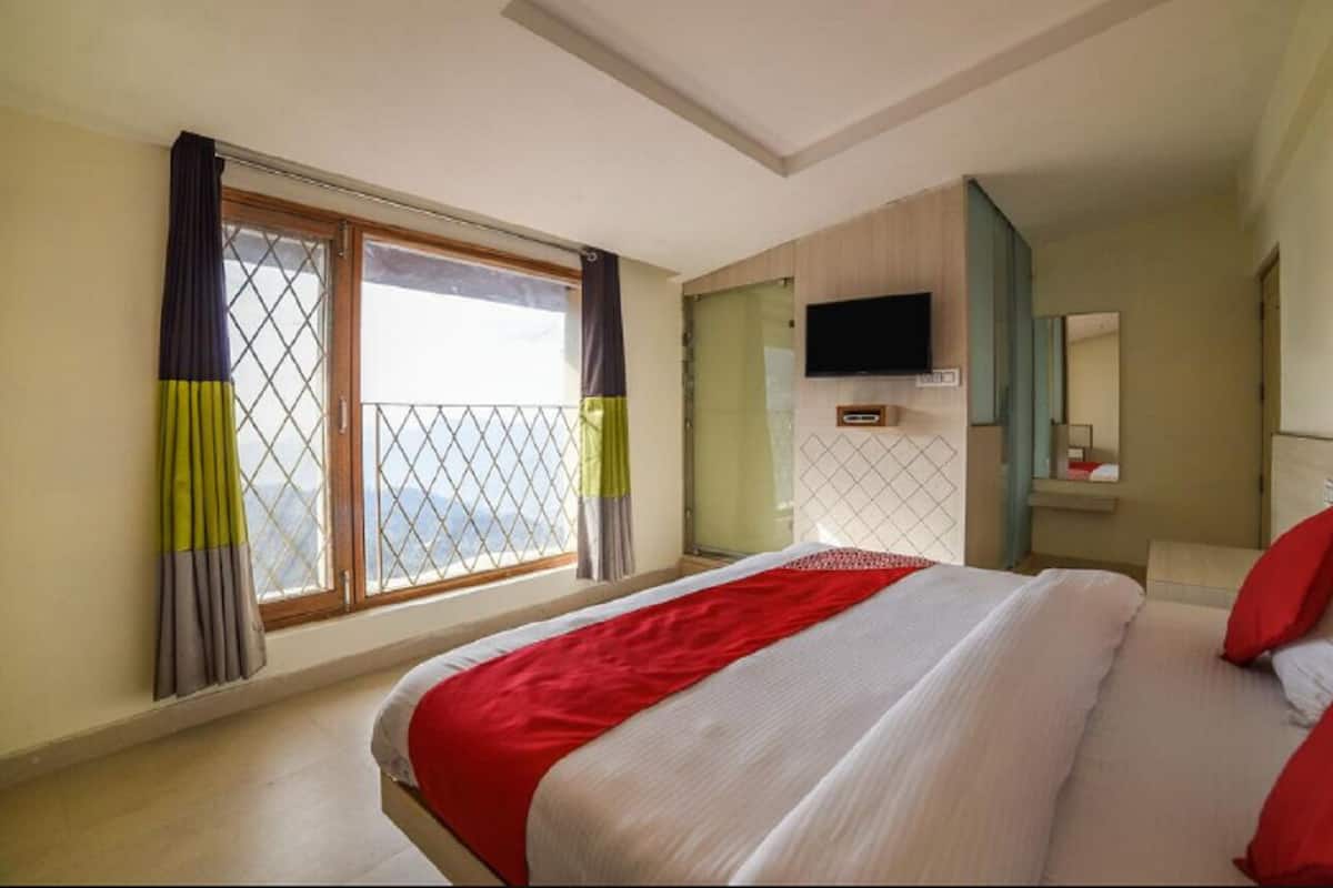 Super Deluxe Room (Mountain View) | Desk, free WiFi