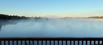 Lakefront Alaskan Home - Epic Views, Float Planes, nær byen