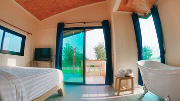 Honeymoon Room | Free WiFi