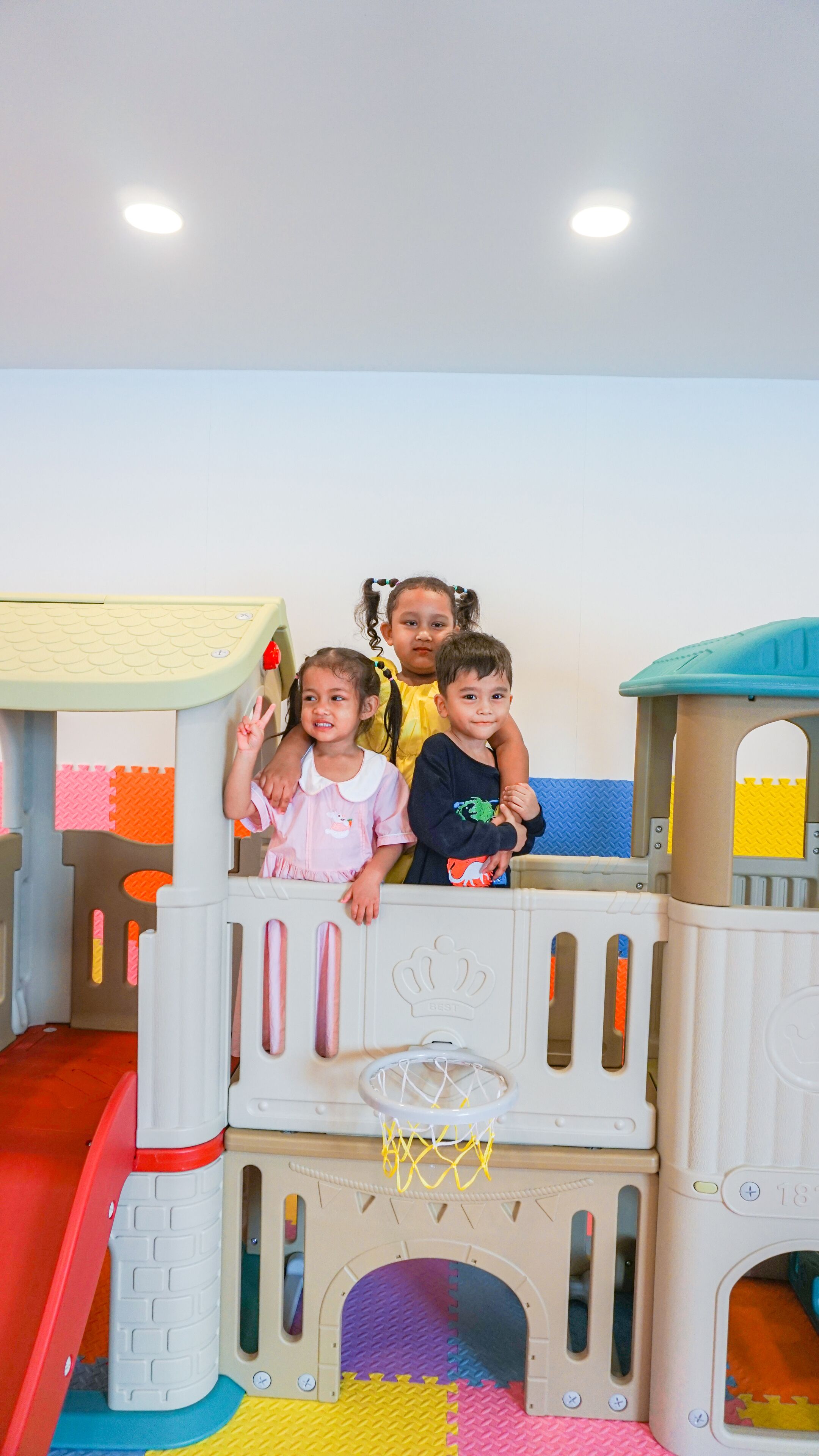 Innen-Kinderspielplatz