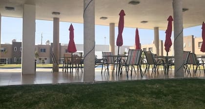 House the spoiled Flipstay