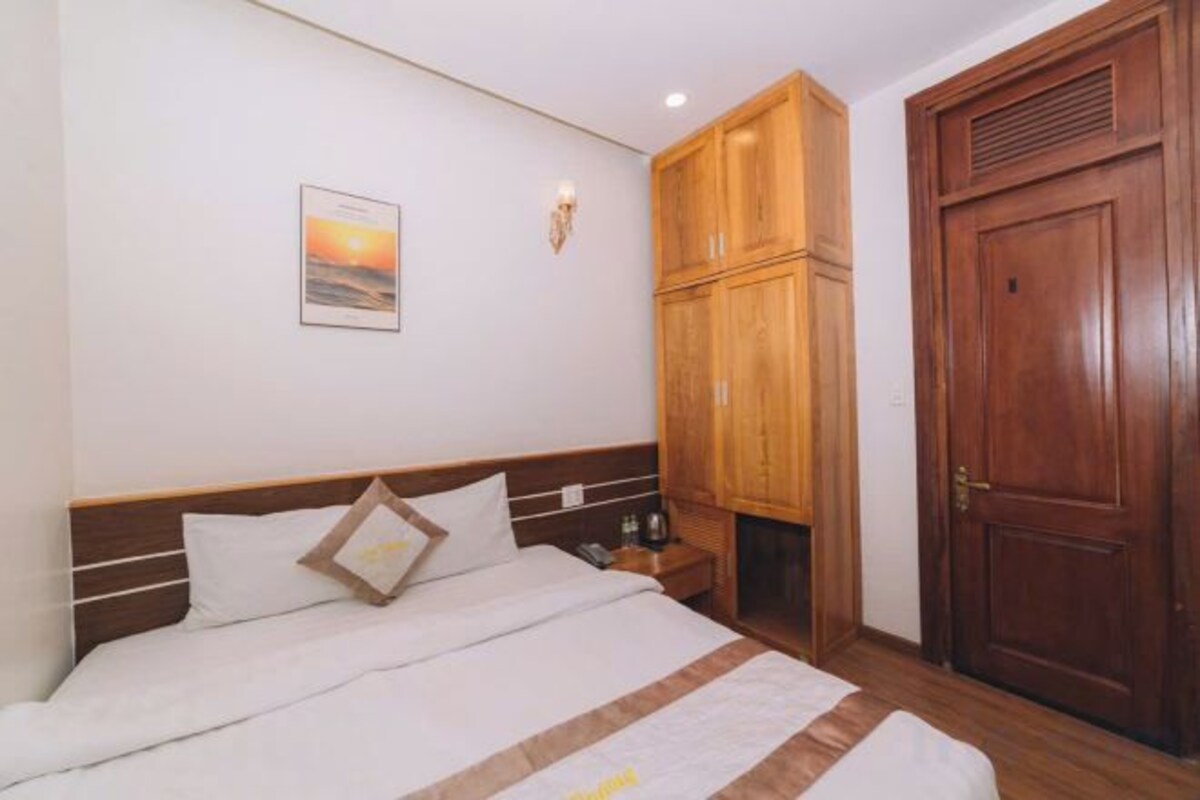 Premium bedding, memory foam beds, desk, laptop workspace