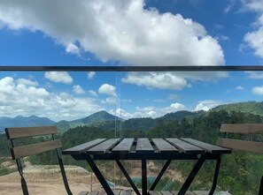 Outdoor dining - Fabulous Homestay in Midhills Genting (Bentong)