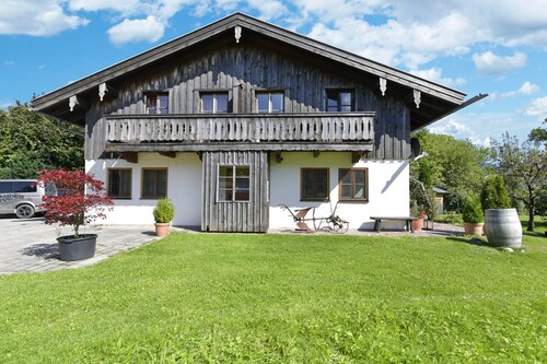 Dreamlike apartment "Hochalm" with Balcony, Garden & Wi-Fi