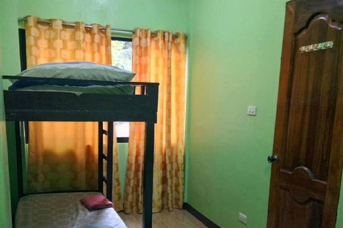 Deluxe Double Room with Bath | In-room safe, rollaway beds (surcharge), individually furnished