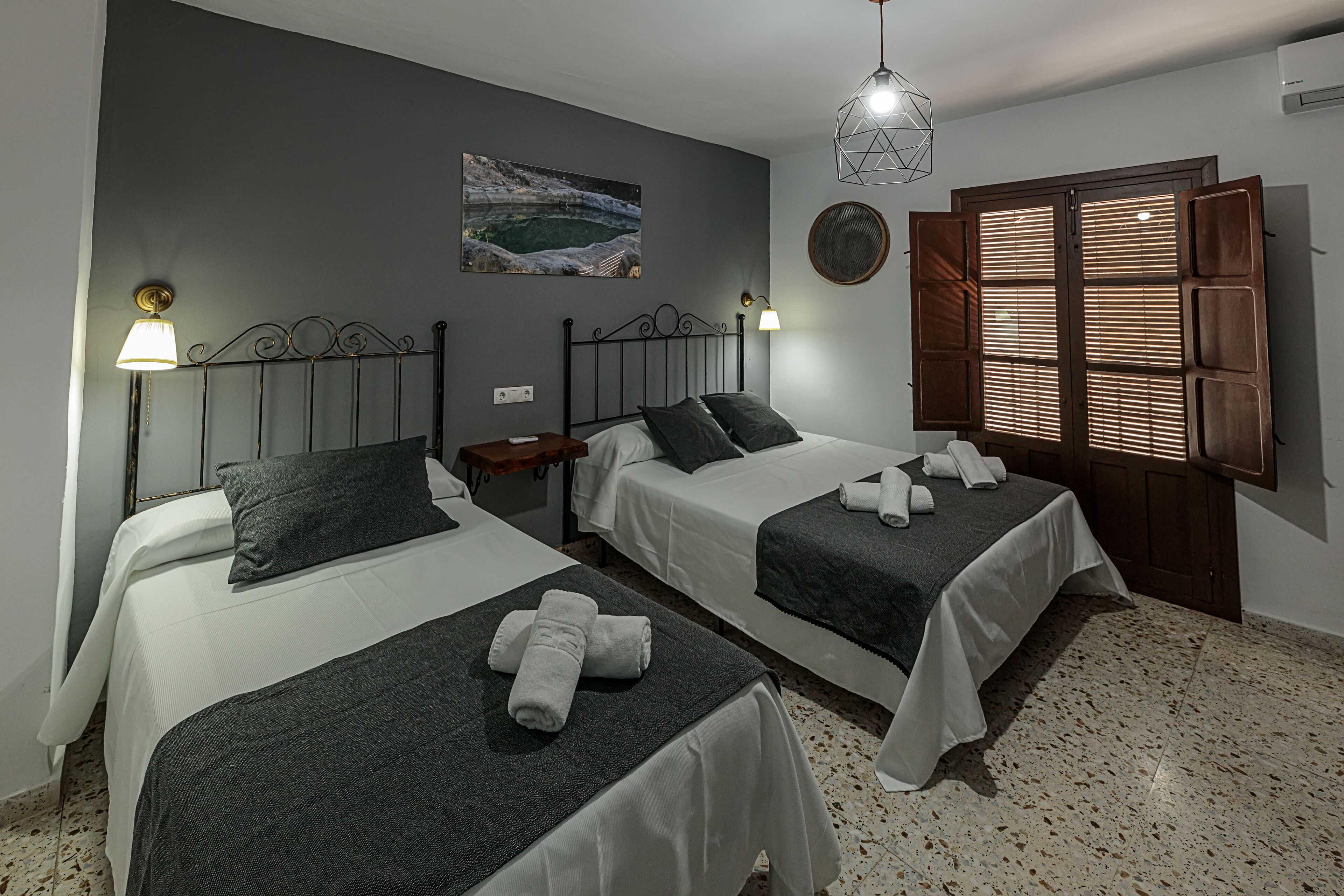 4 habitaciones, escritorio y insonorización 