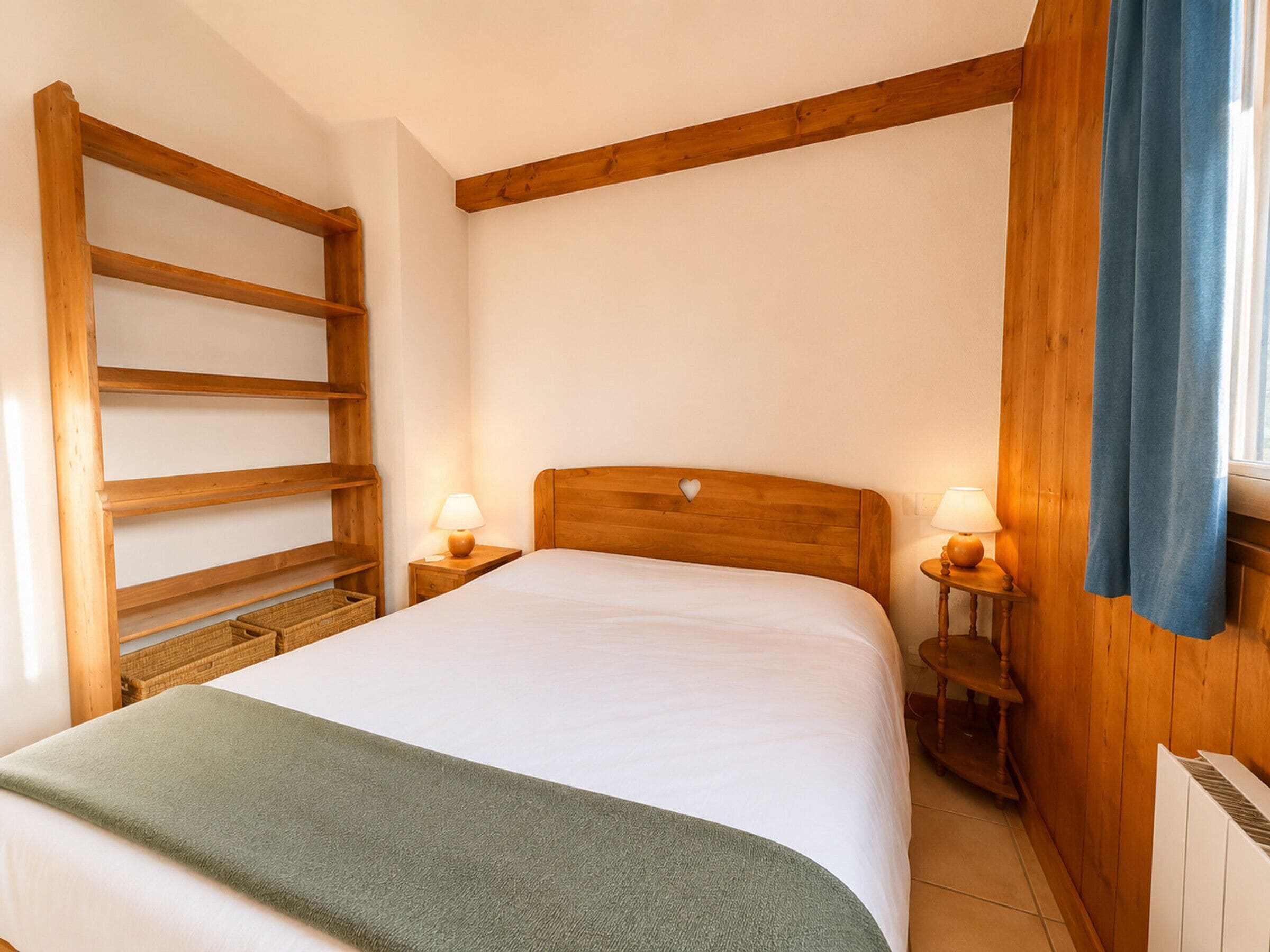2 bedrooms