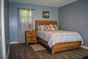 3 chambres, fer et planche à repasser, Wi-Fi, literie fournie