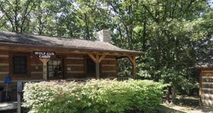 Wolf Cub Cabin von Pomme de Terre