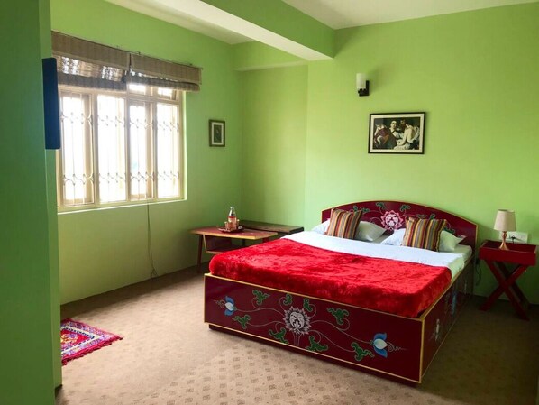 5 makuuhuonetta, silitysrauta/-lauta, Wi-Fi, vuodevaatteet