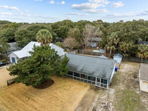 Exterior - Adorable Beach Home on Quiet Street / Short 1 Block Walk to Beach / Screen Porch! (Isle Of Palms)