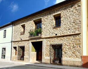 Esterni