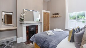 1 bedroom, iron/ironing board, Internet, bed sheets - Bootham Luxury Apartments Flat 2 (York)