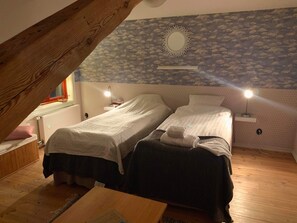Comfort Double Room, 1 Bedroom (B) | Down duvets, individually decorated, individually furnished