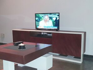 1 bedroom, iron/ironing board, WiFi